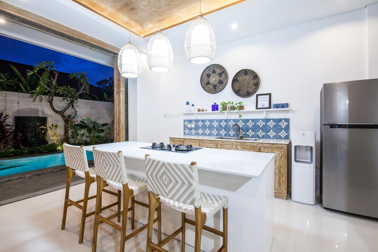 Ambermoon Villa 2 Seminyak Dış mekan fotoğraf