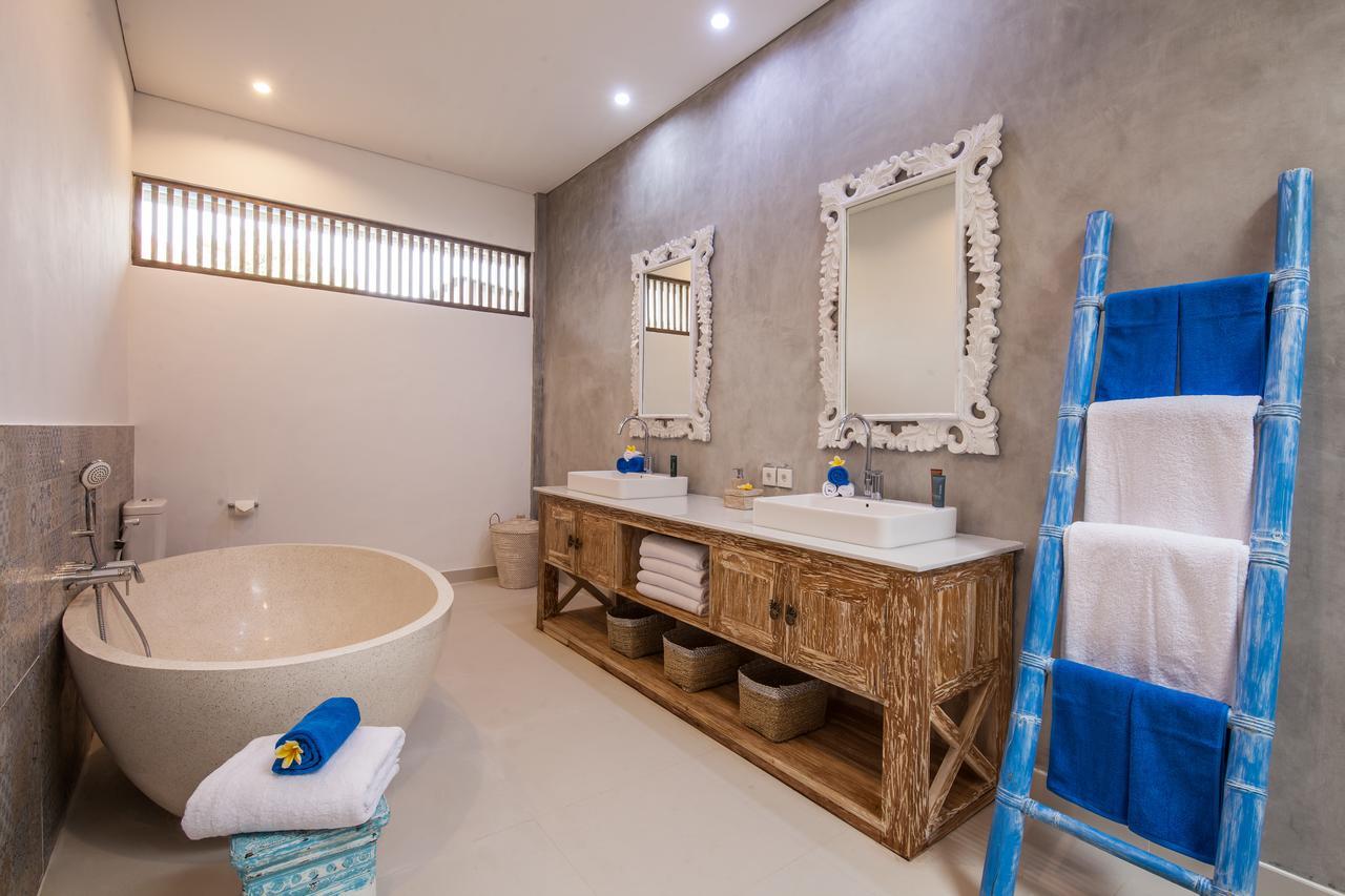 Ambermoon Villa 2 Seminyak Dış mekan fotoğraf