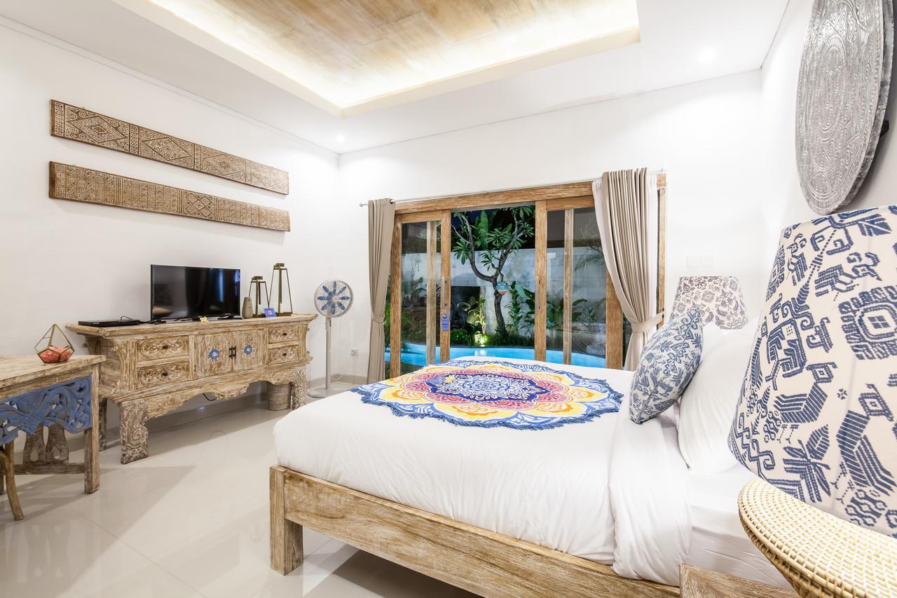 Ambermoon Villa 2 Seminyak Dış mekan fotoğraf