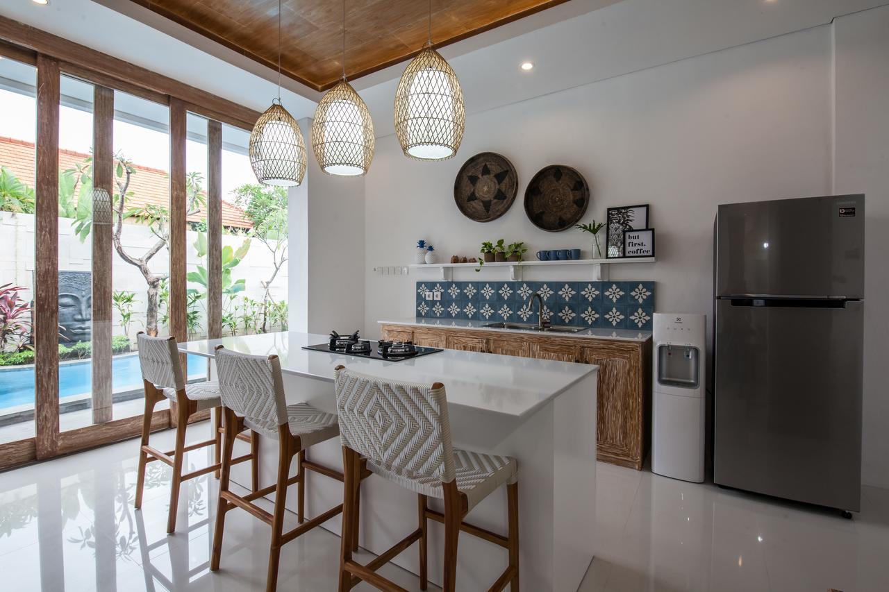 Ambermoon Villa 2 Seminyak Dış mekan fotoğraf